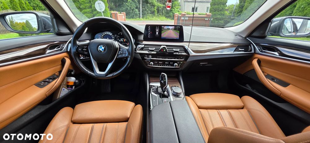 BMW Seria 5 530d xDrive - 11