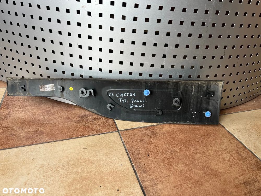LISTWA DRZWI TYŁ PRAWY TYLNA PRAWA CITROEN C4 CACTUS LIFT 19r 9823415877 - 2