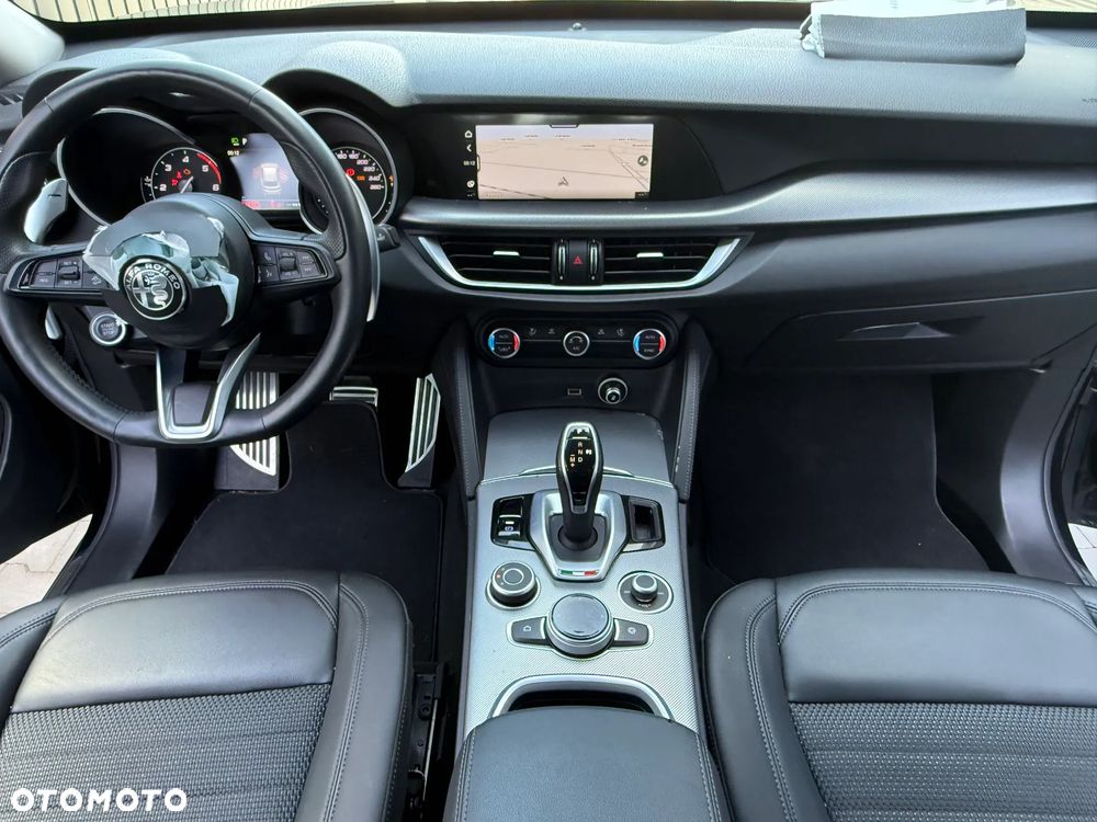 Alfa Romeo Stelvio 2.2 16V AT8 Q4 Business - 14
