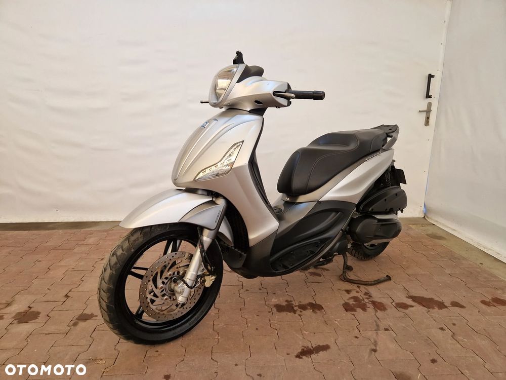 Piaggio Beverly - 1