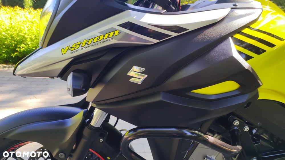 Suzuki V-STROM - 12