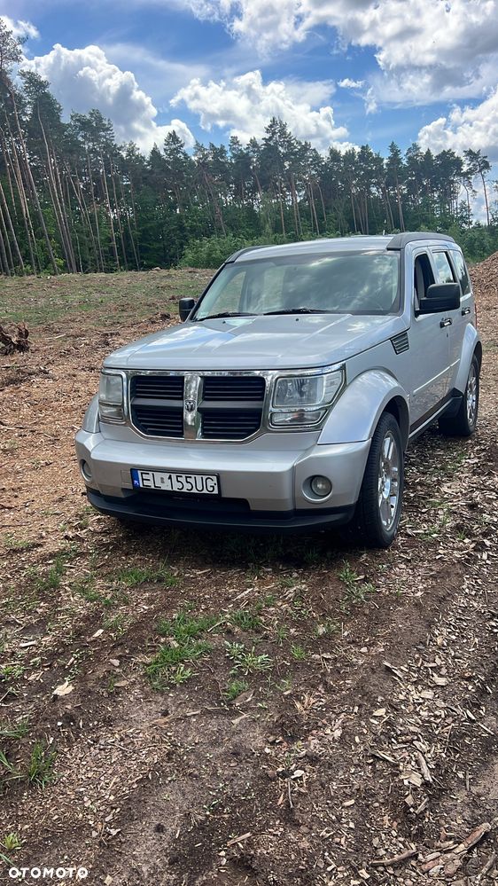 Dodge Nitro - 2