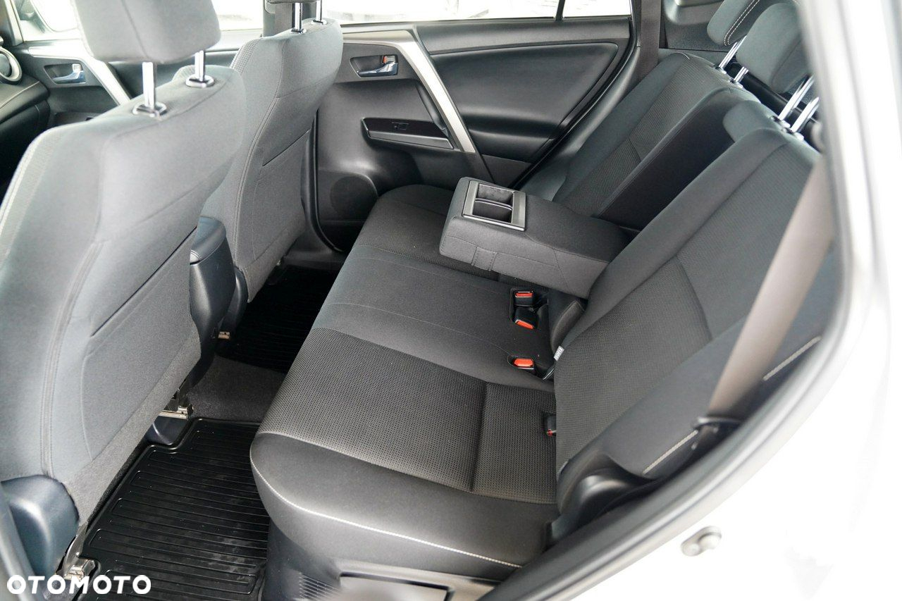 Toyota RAV4 - 21
