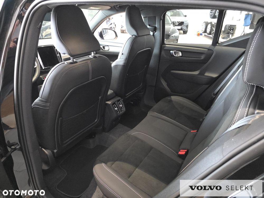 Volvo XC 40 - 26