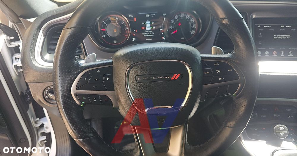 Dodge Challenger - 9