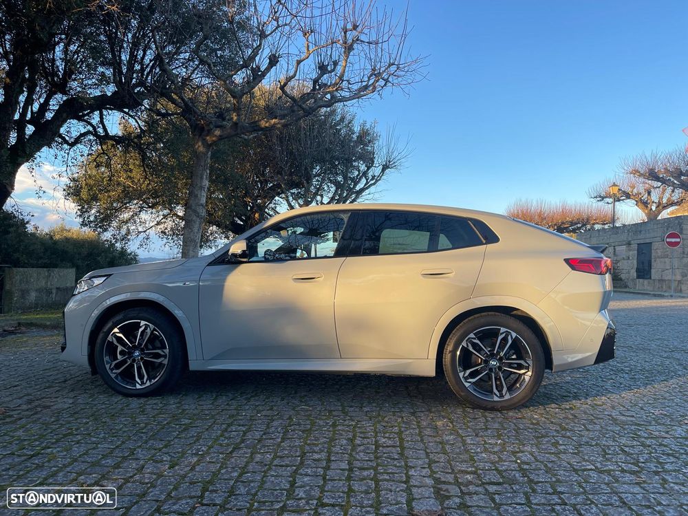 BMW iX2 xDrive30 Pack Desportivo M - 3