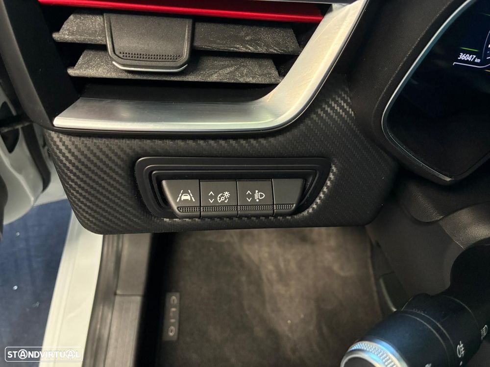 Renault Clio 1.0 TCe RS Line - 32