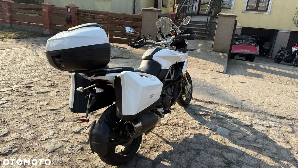 Aprilia Caponord - 7