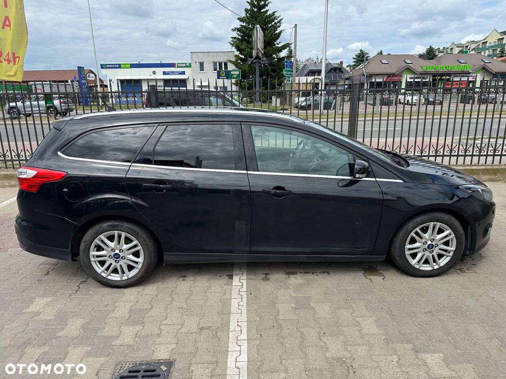 Ford Focus 1.0 EcoBoost Titanium - 3