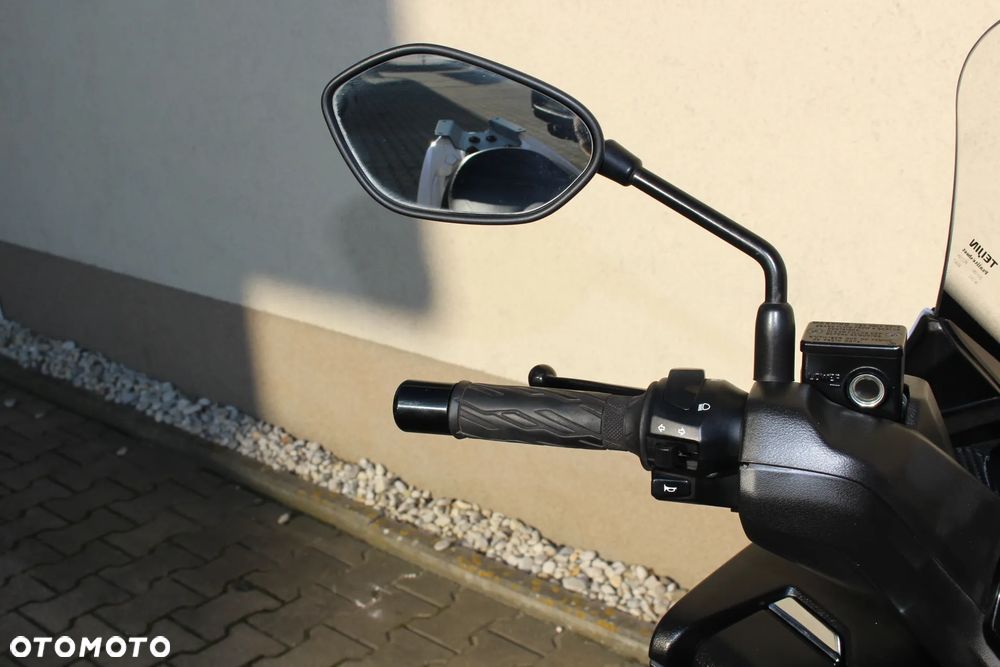 Suzuki Burgman - 35