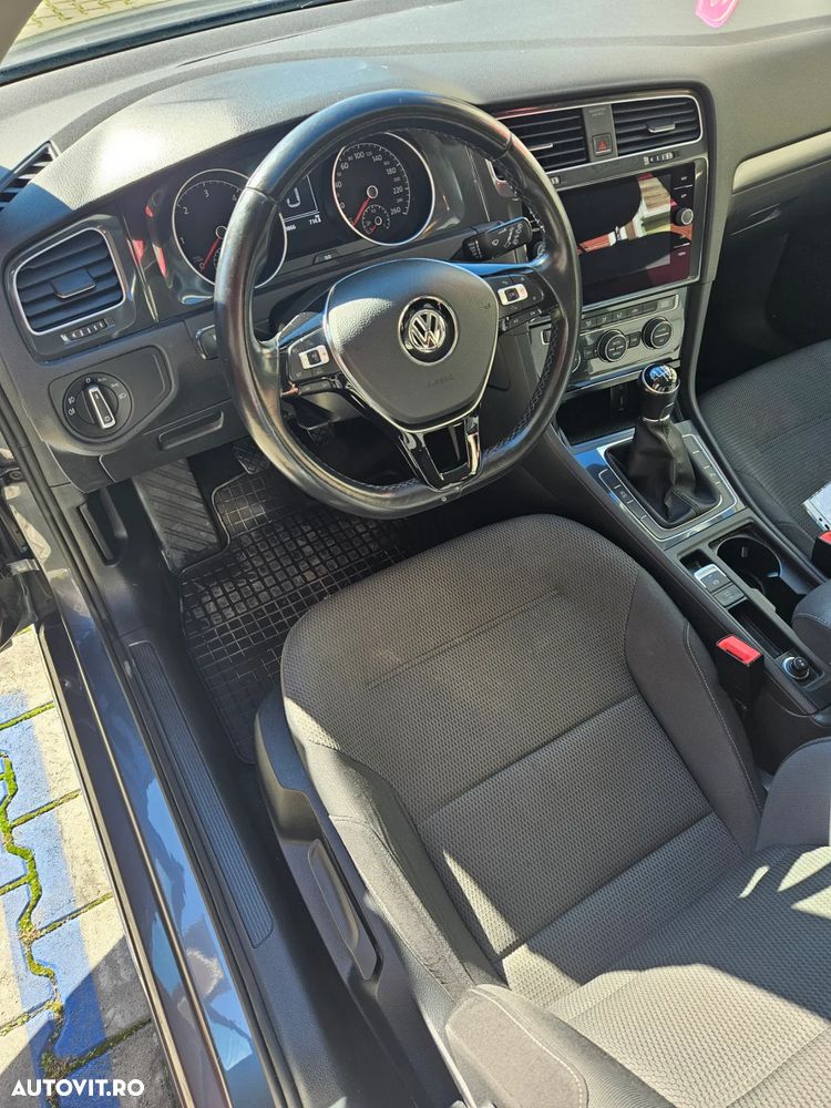 Volkswagen Golf 1.6 TDI Comfortline - 1
