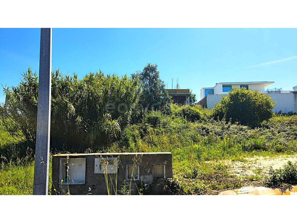Lote para moradia unifamiliar em zona residencial de Prestígio - Grande imagem: 5/5