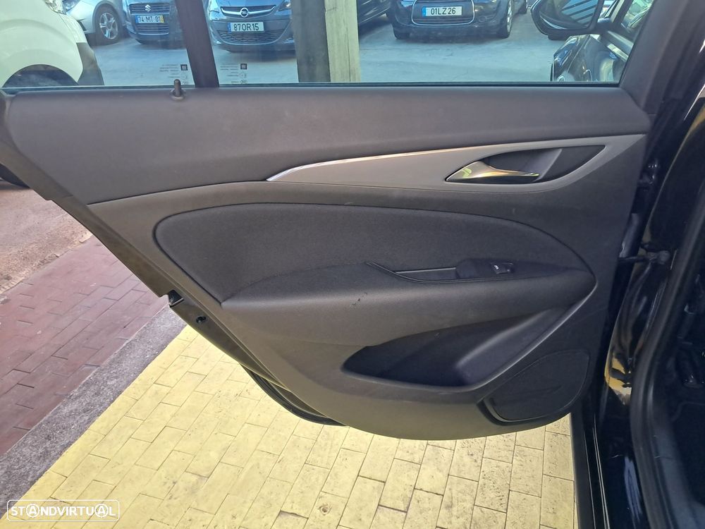 Opel Insignia Grand Sport 1.6 CDTi Dynamic - 14
