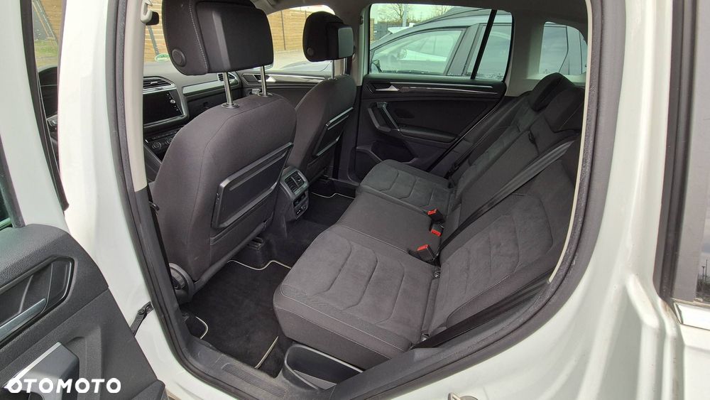 Volkswagen Tiguan - 19