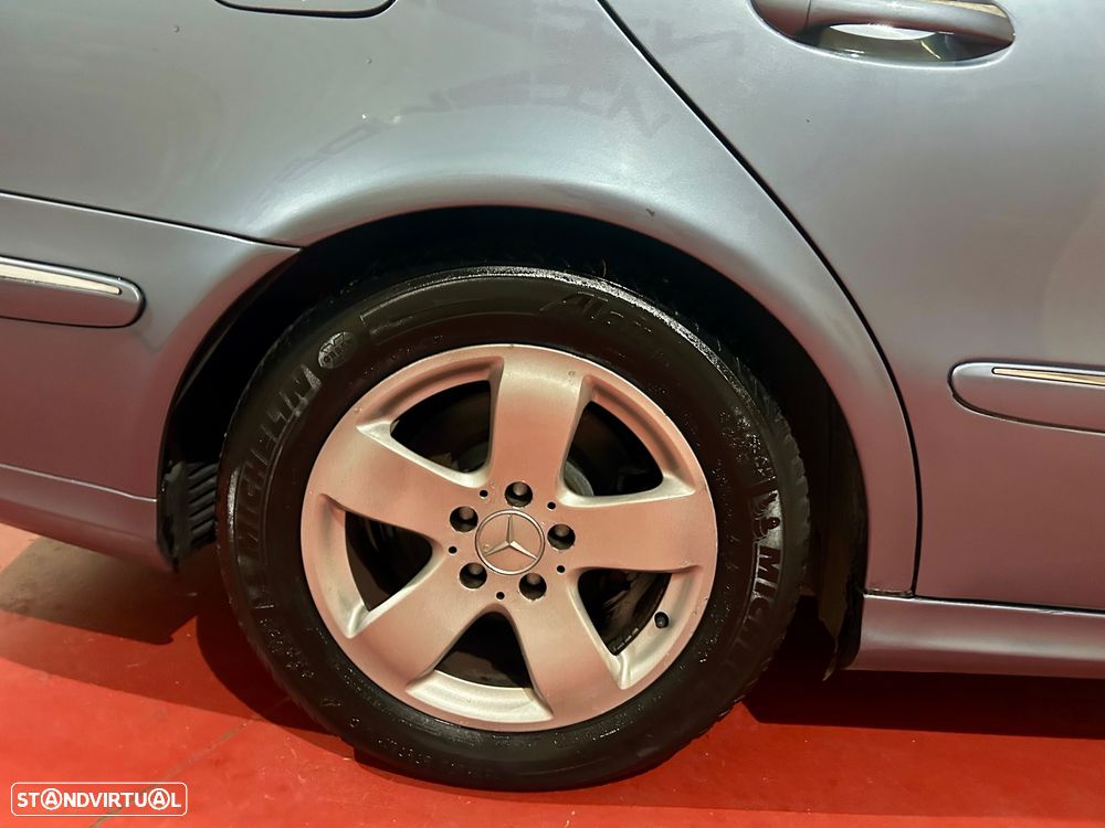 Mercedes-Benz E 220 CDi Avantgarde Aut. - 19