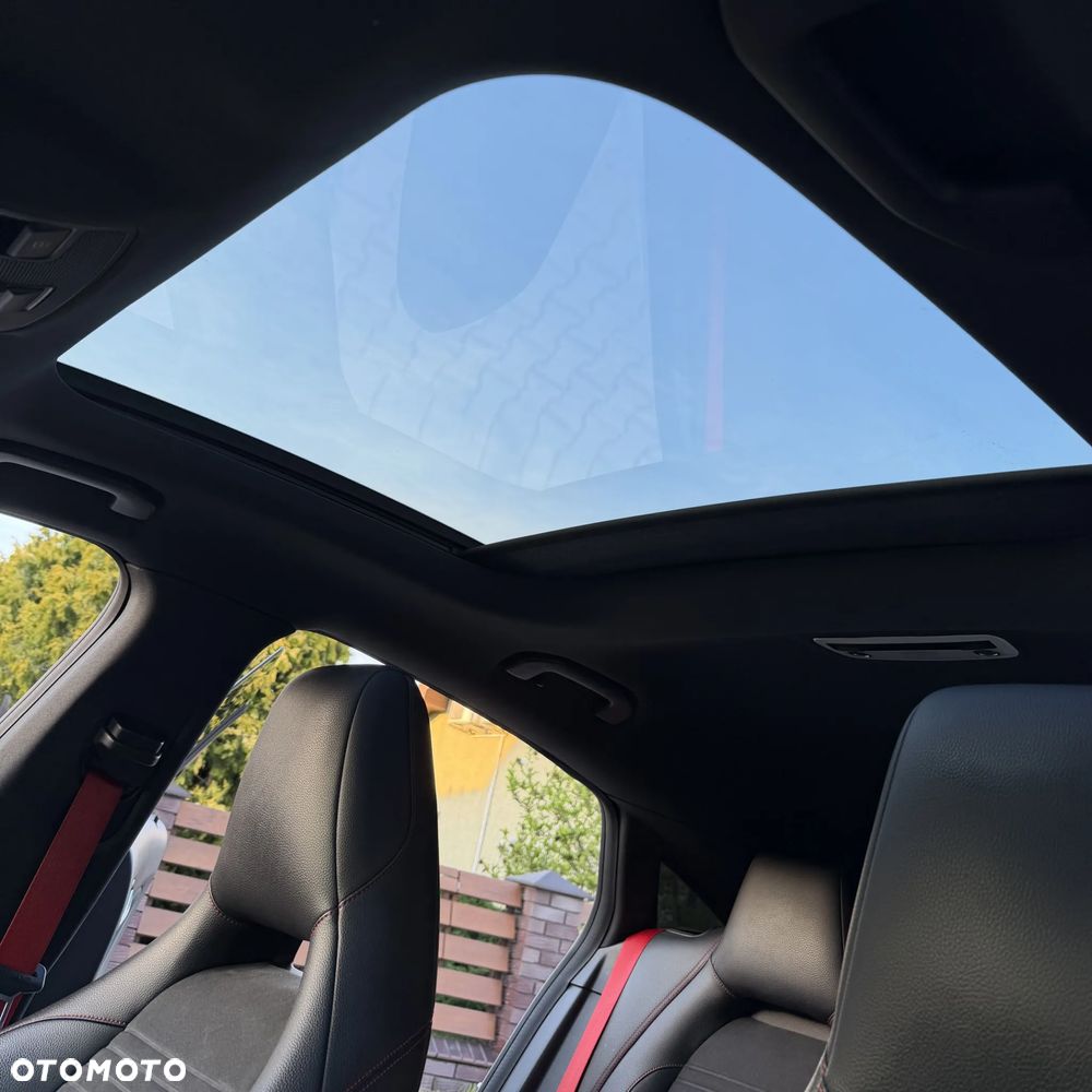 Mercedes-Benz CLA 45 AMG 4Matic 7G-DCT - 16