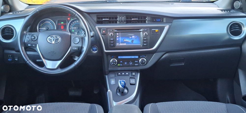 Toyota Auris - 13