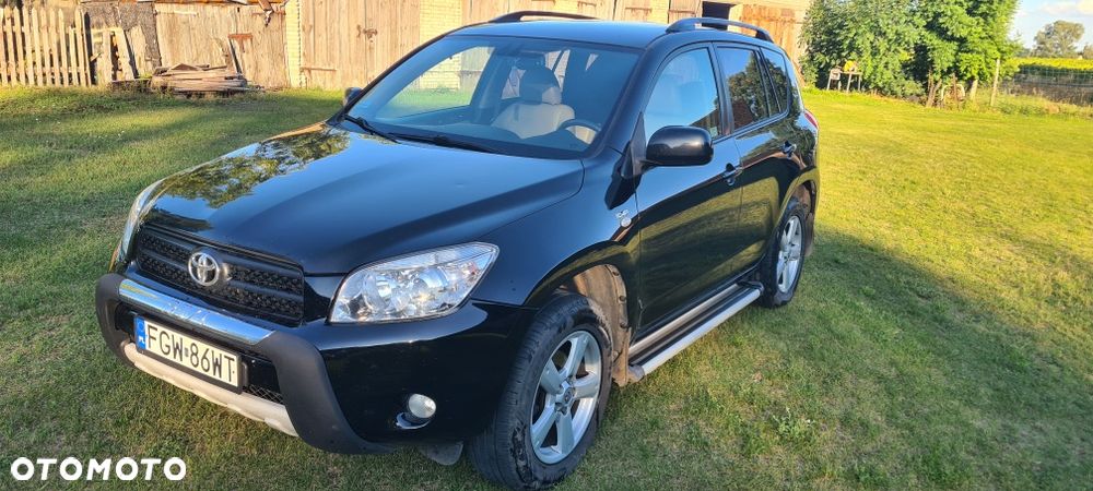Toyota RAV4 - 2