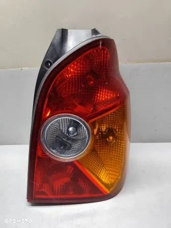 LAMPA PRAWA TYŁ EUROPA  HYUNDAI TERRACAN 05 ROK 2,9 CRDI - 3
