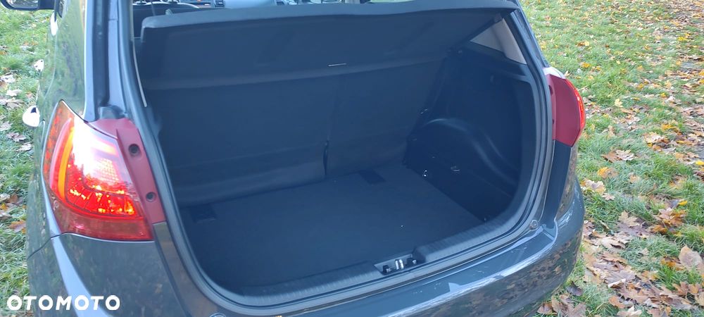 Kia Venga 1.6 CVVT Automatik Edition 7 - 17