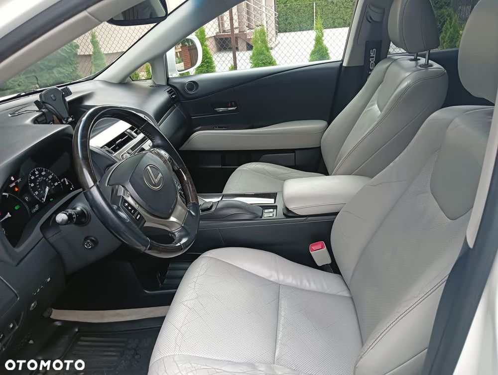 Lexus RX - 15