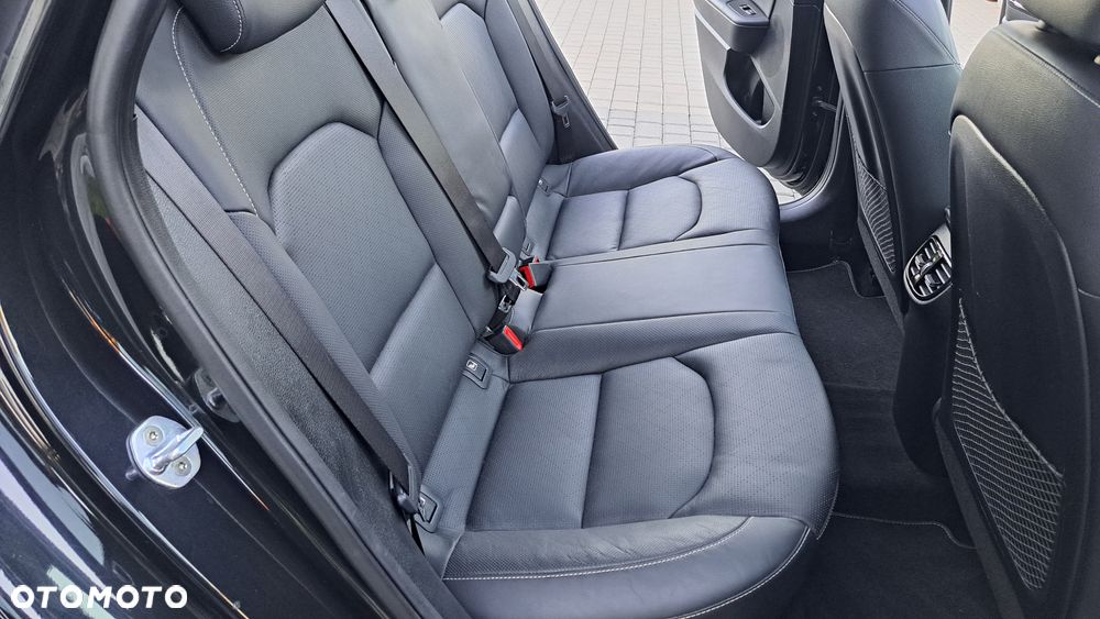 Kia Ceed 1.6 CRDi Platinum Edition - 25