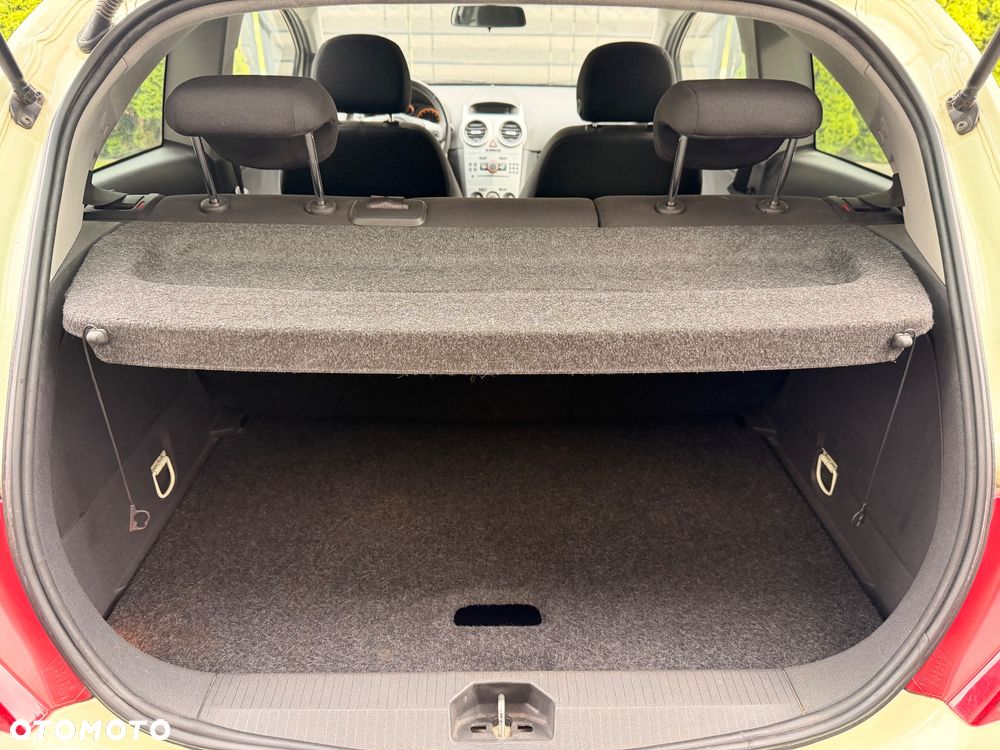 Opel Corsa - 24