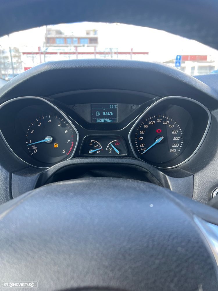 Ford Focus 1.0 SCTi Titanium Best - 12