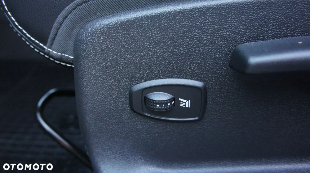 Renault Megane TCe 130 Bose Edition - 17