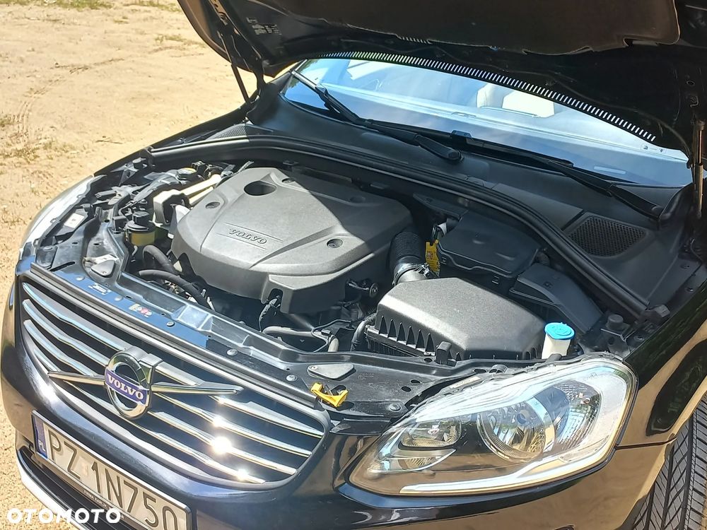 Volvo XC 60 D3 Drive-E Momentum - 24