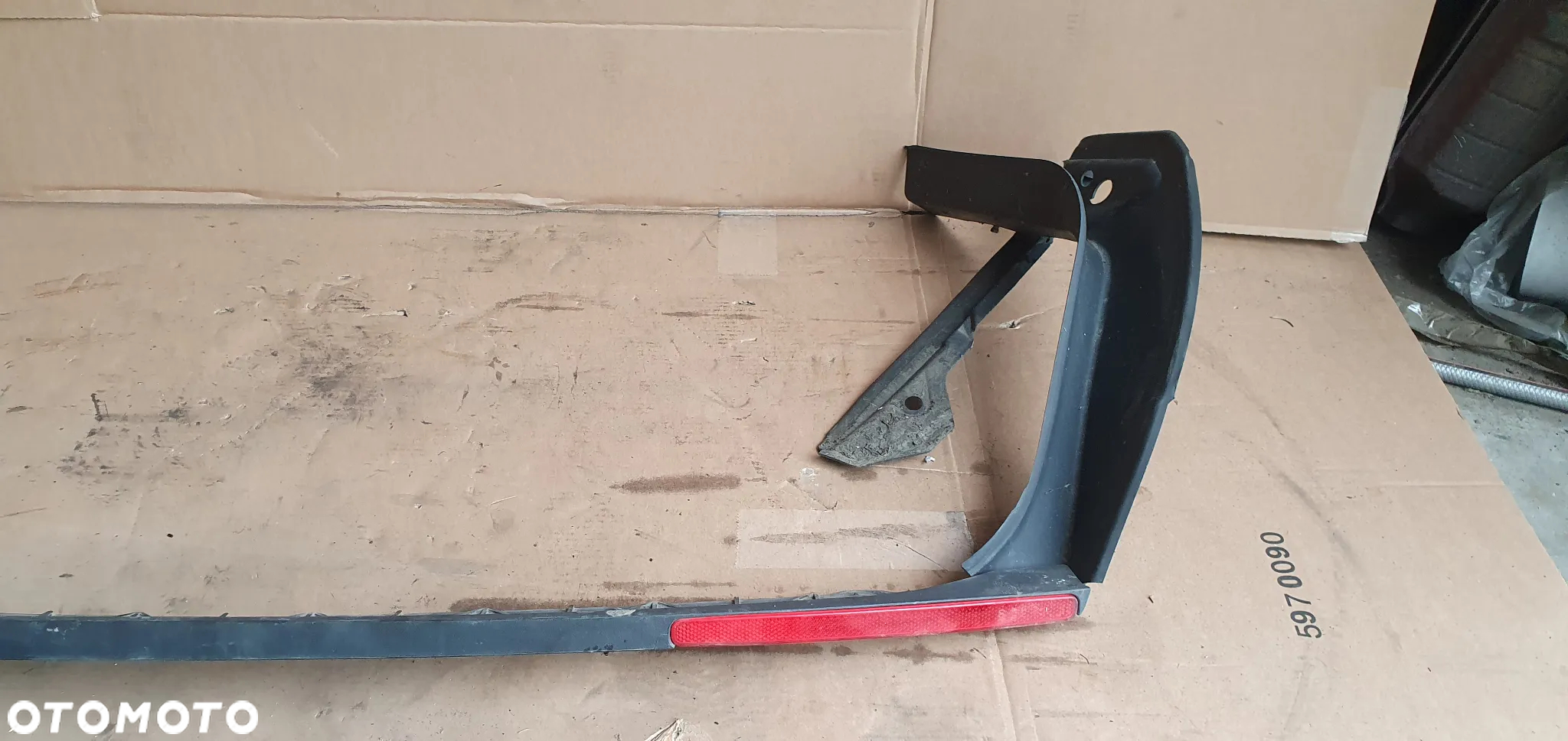 Listwa zderzaka tył tylna Audi A8 D3 4E0807417B - 4