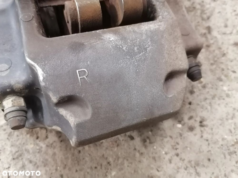 Zacisk Tył Tylny Lewy Prawy Brembo Touareg 7L - 13
