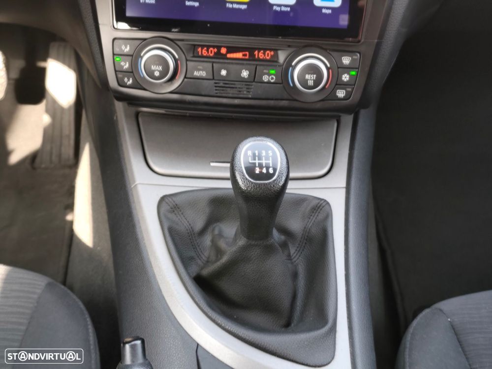 BMW 118 d - 19