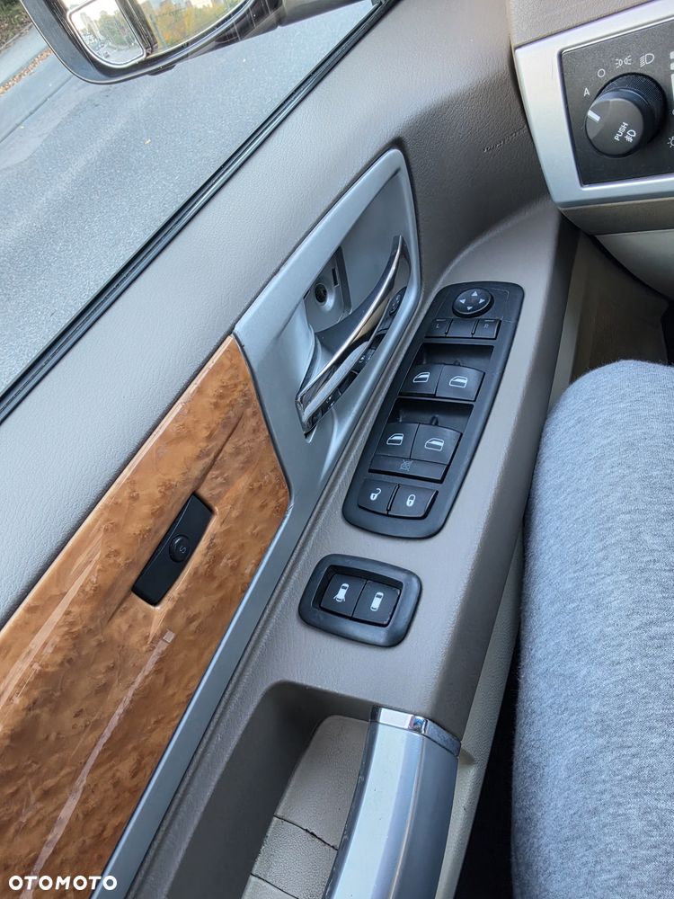 Chrysler Town & Country 4.0 Limited - 4