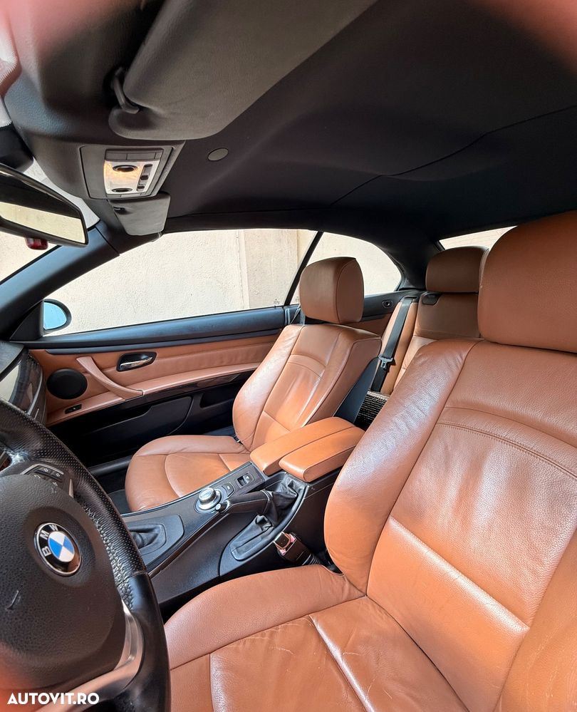 BMW Seria 3 320i Aut. - 8