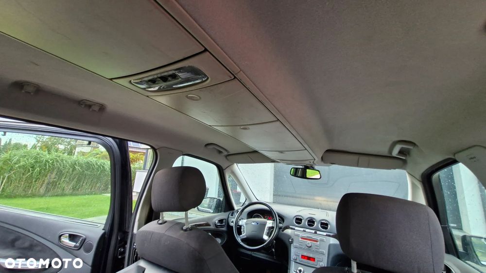 Ford Galaxy - 13