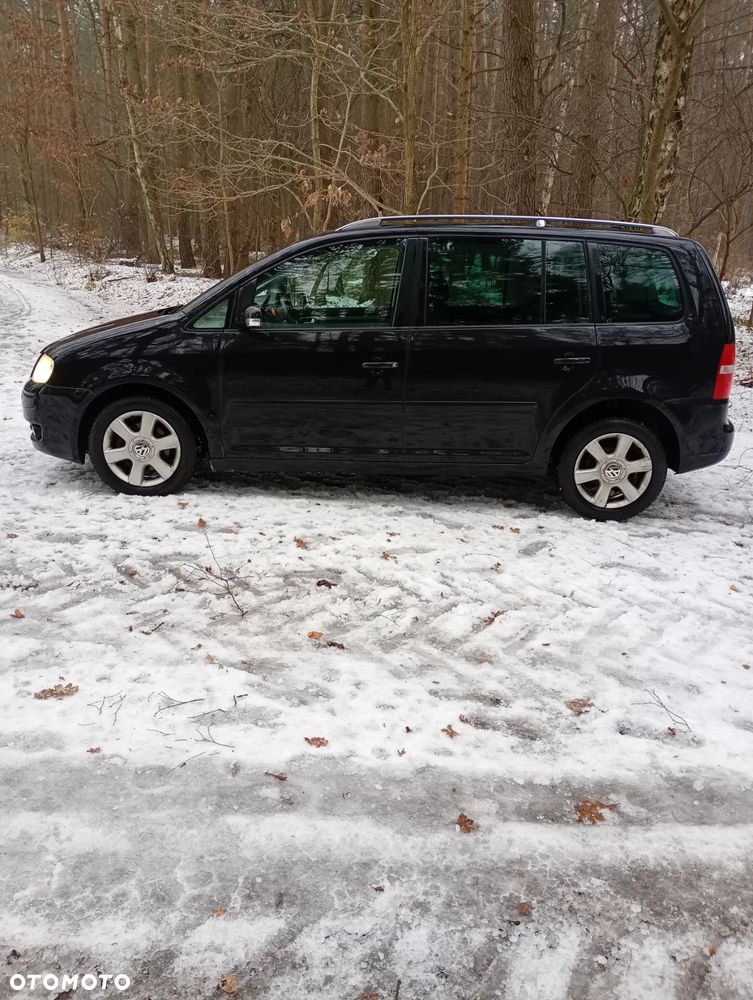 Volkswagen Touran 2.0 TDI Trendline - 3