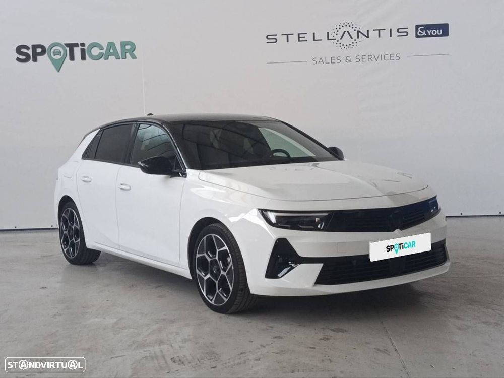 Opel Astra 1.2 T GS Aut. - 3