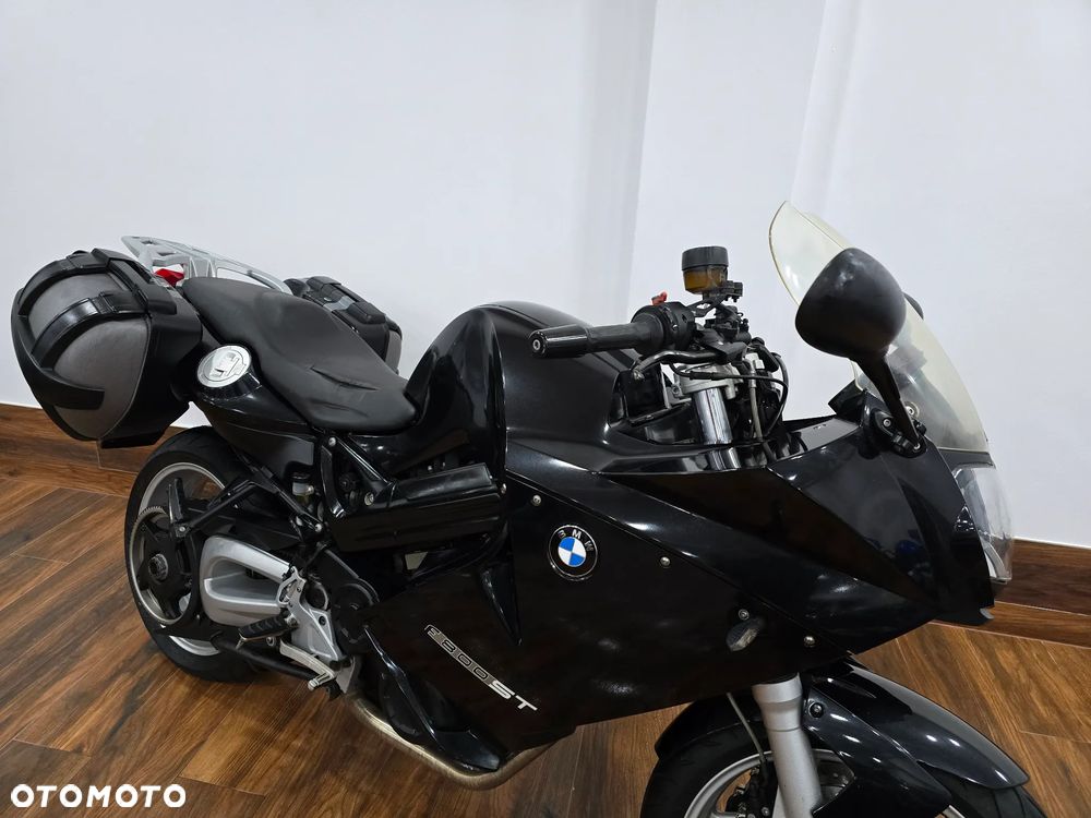 BMW F - 6