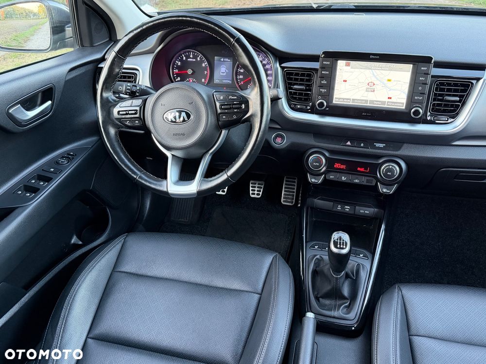 Kia Stonic - 8