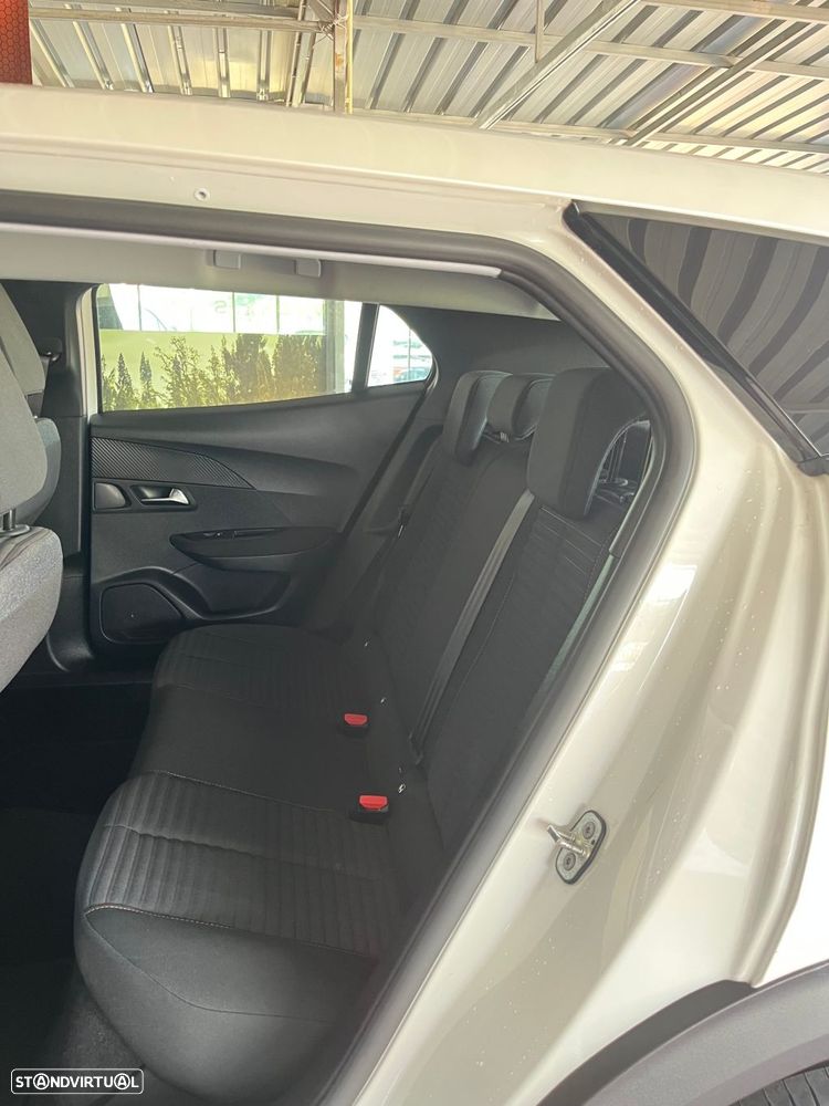 Peugeot 2008 1.5 BlueHDi Active Pack - 23