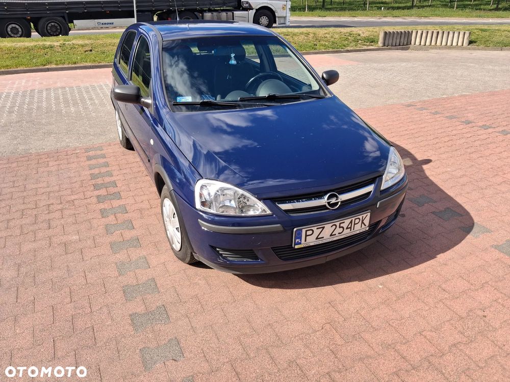 Opel Corsa 1.2 16V Cosmo - 4