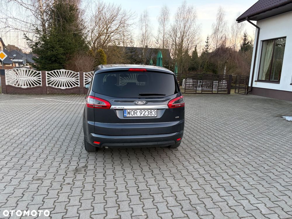 Ford S-Max - 12