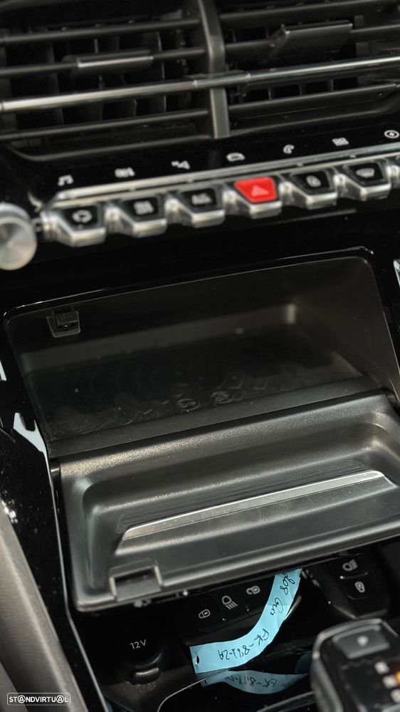 Peugeot e-208 50 kWh GT Line - 24