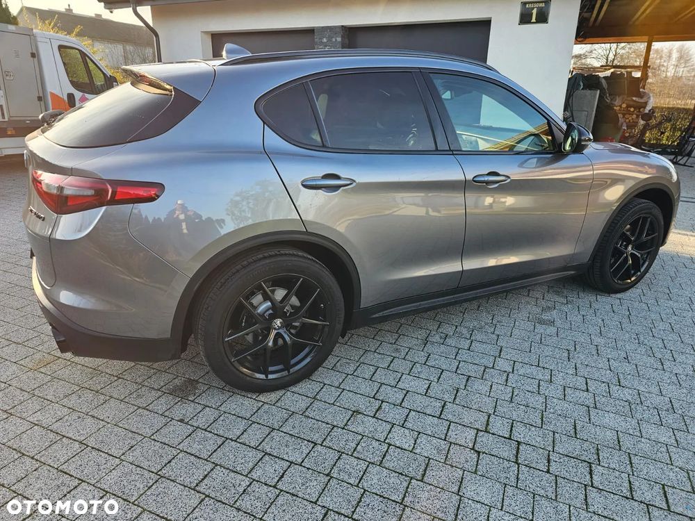 Alfa Romeo Stelvio 2.0 Turbo B-Tech Edition Q4 - 5