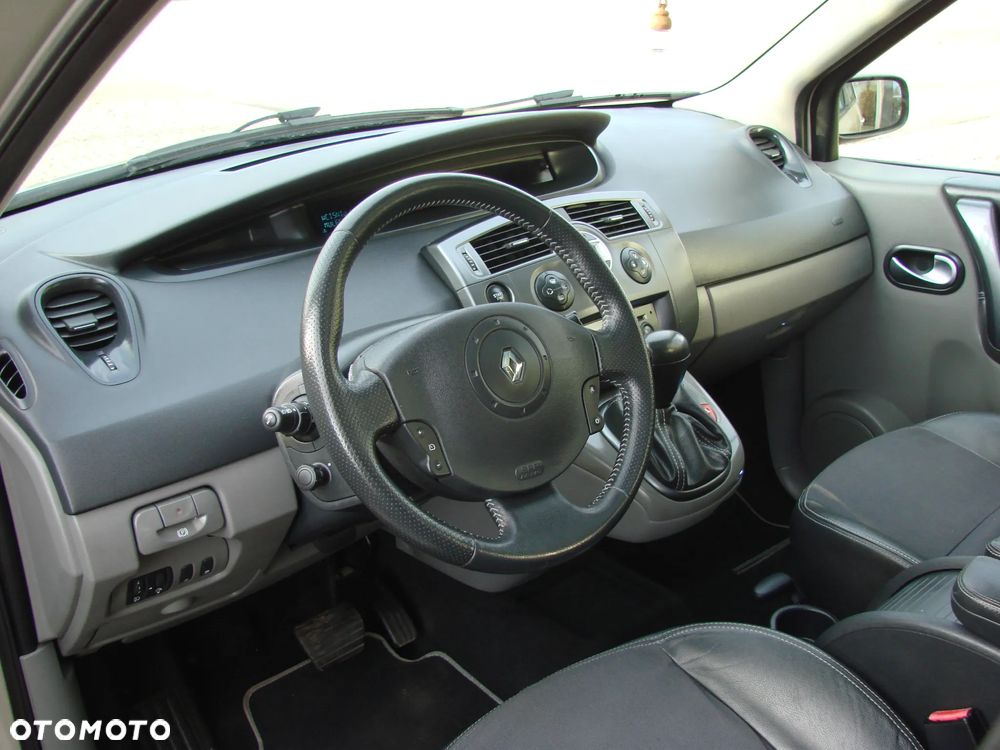 Renault Scenic - 11