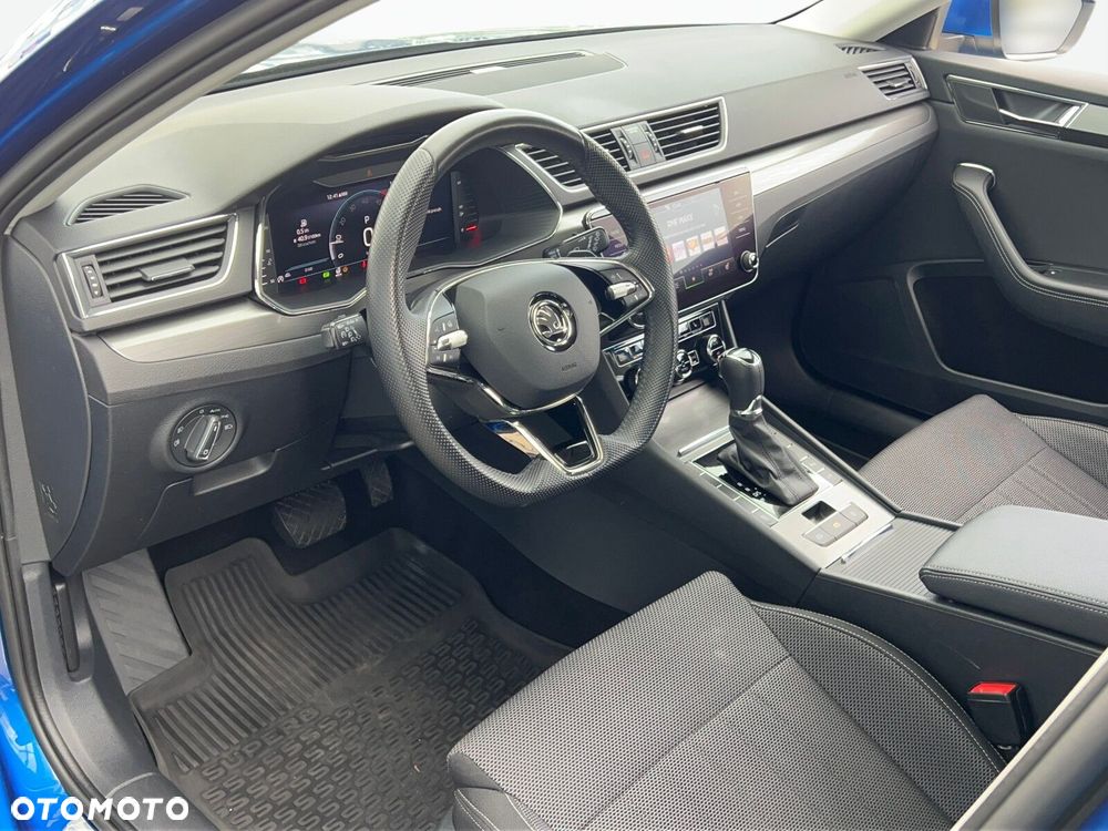 Skoda Superb 2.0 TDI SCR Style DSG - 9