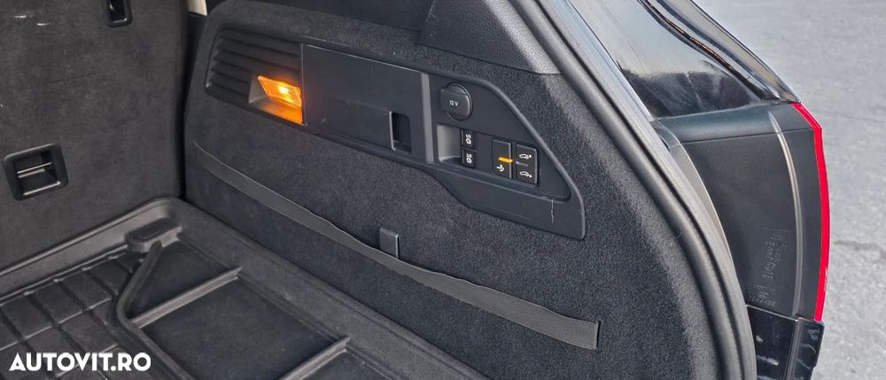 Volkswagen Touareg 3.0 V6 TDI BMT - 8