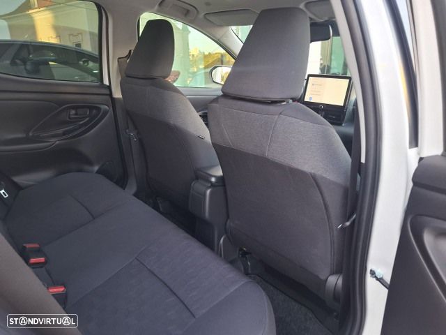 Toyota Yaris 1.5 HDF Comfort - 35