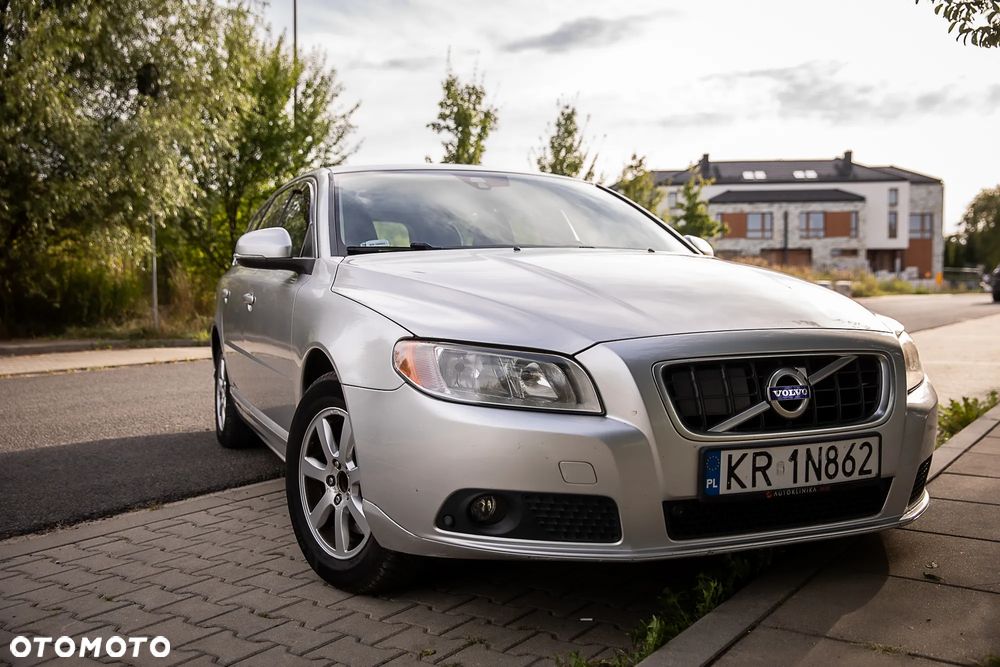 Volvo V70 D4 Geartronic Summum - 4